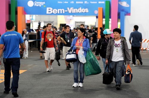 Sebrae orienta empreendedores na Campus Party 2013