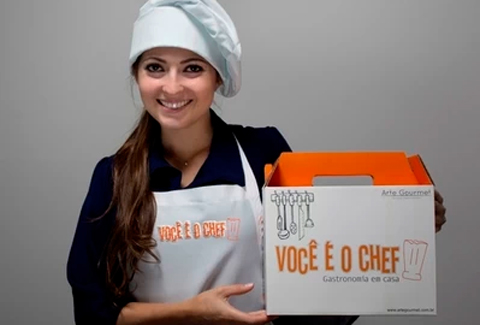 Empreendedora transforma clientes em chefs em Goi�nia